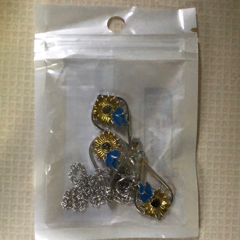 Sunflower and Blue Bow Necklace